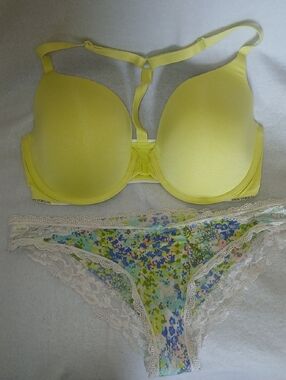 Yellow T-Back Padded Bra with Floral Lace Bikini L Set